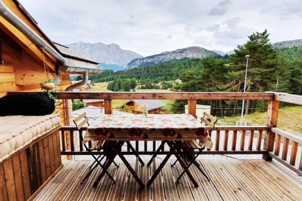 Magnifique appartement neuf à la Joue du Loup Saint-Étienne-en-Dévoluy Exterior foto